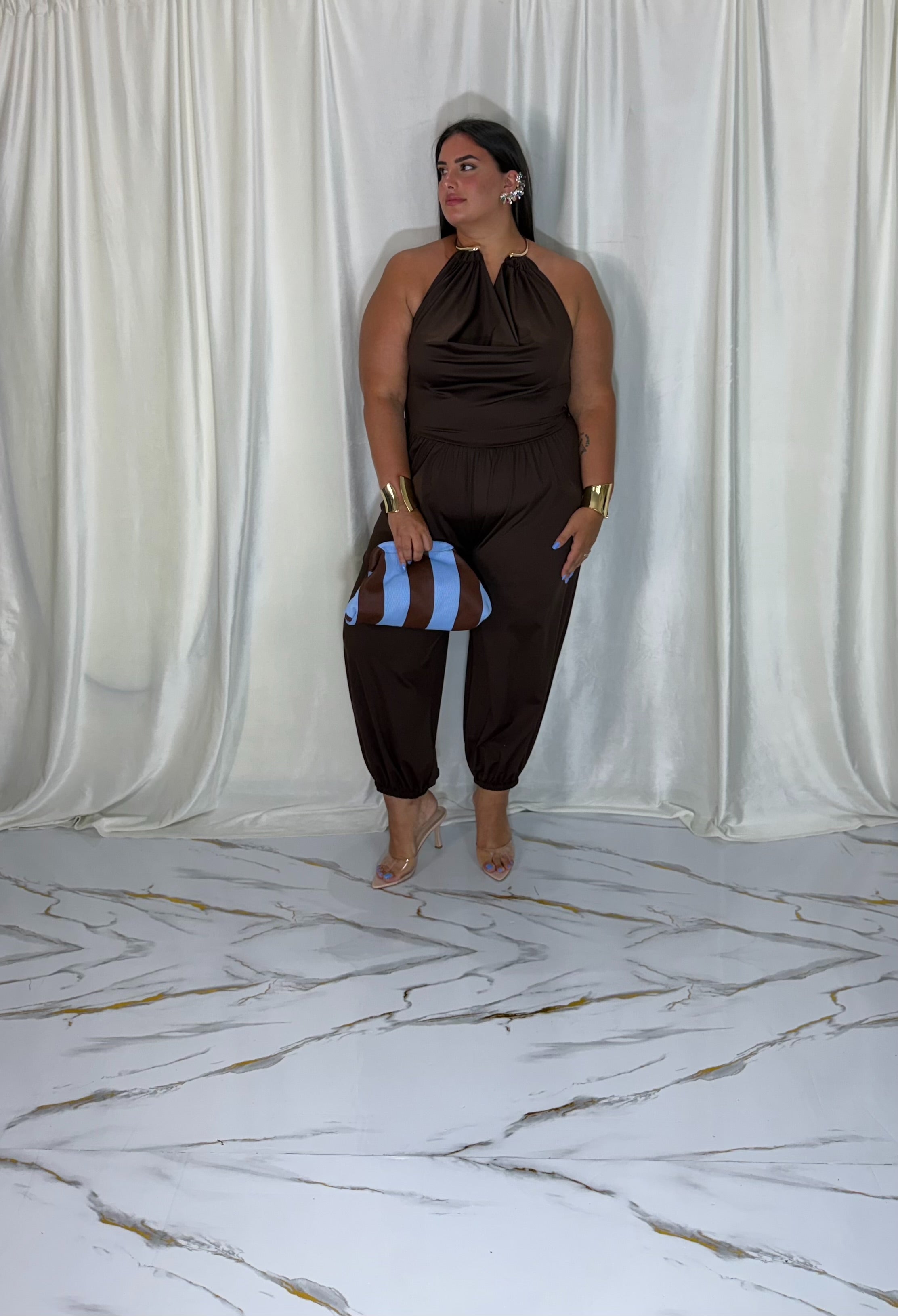 Tuta intera collana gold marrone