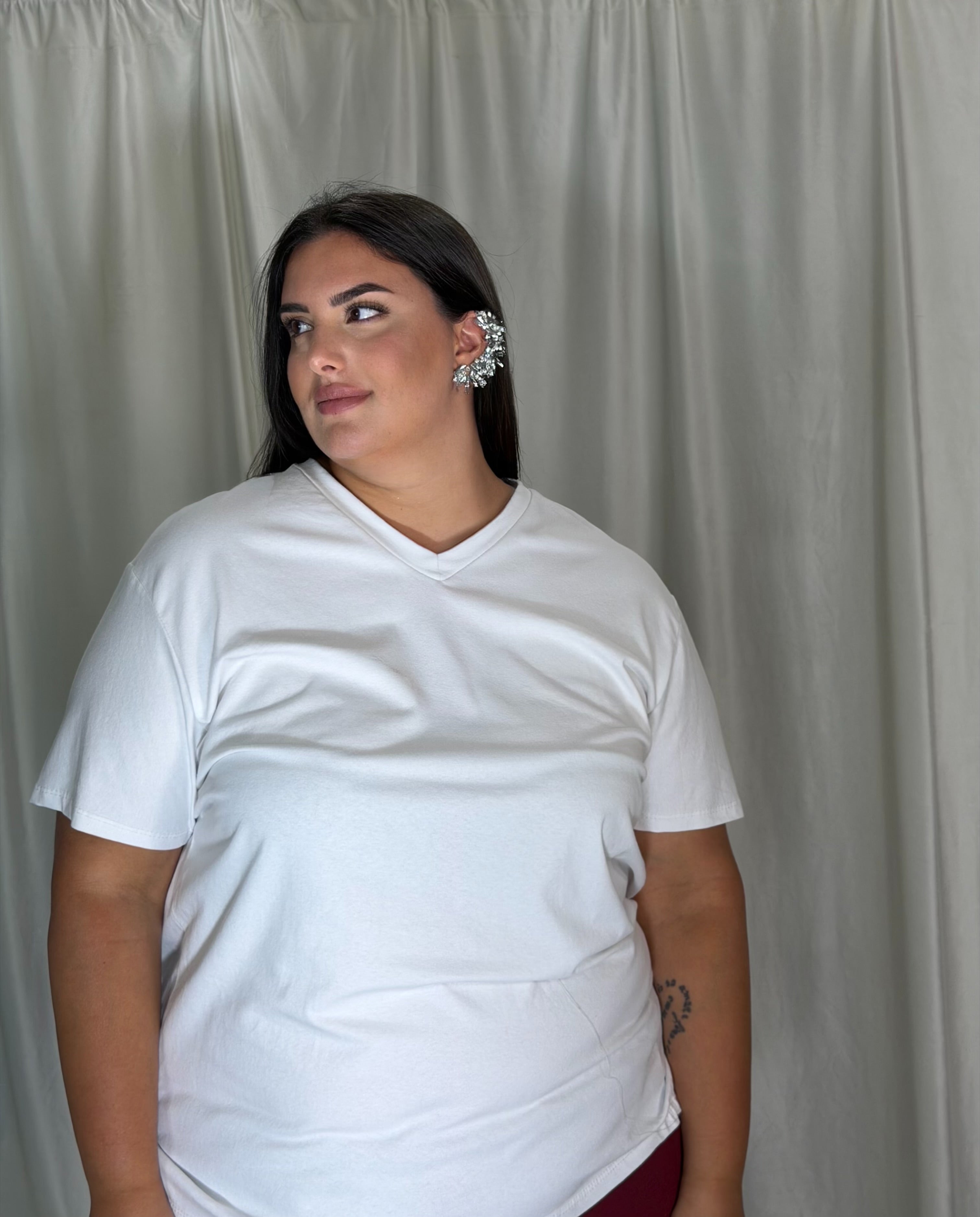 T-shirt basic scollo a V bianca