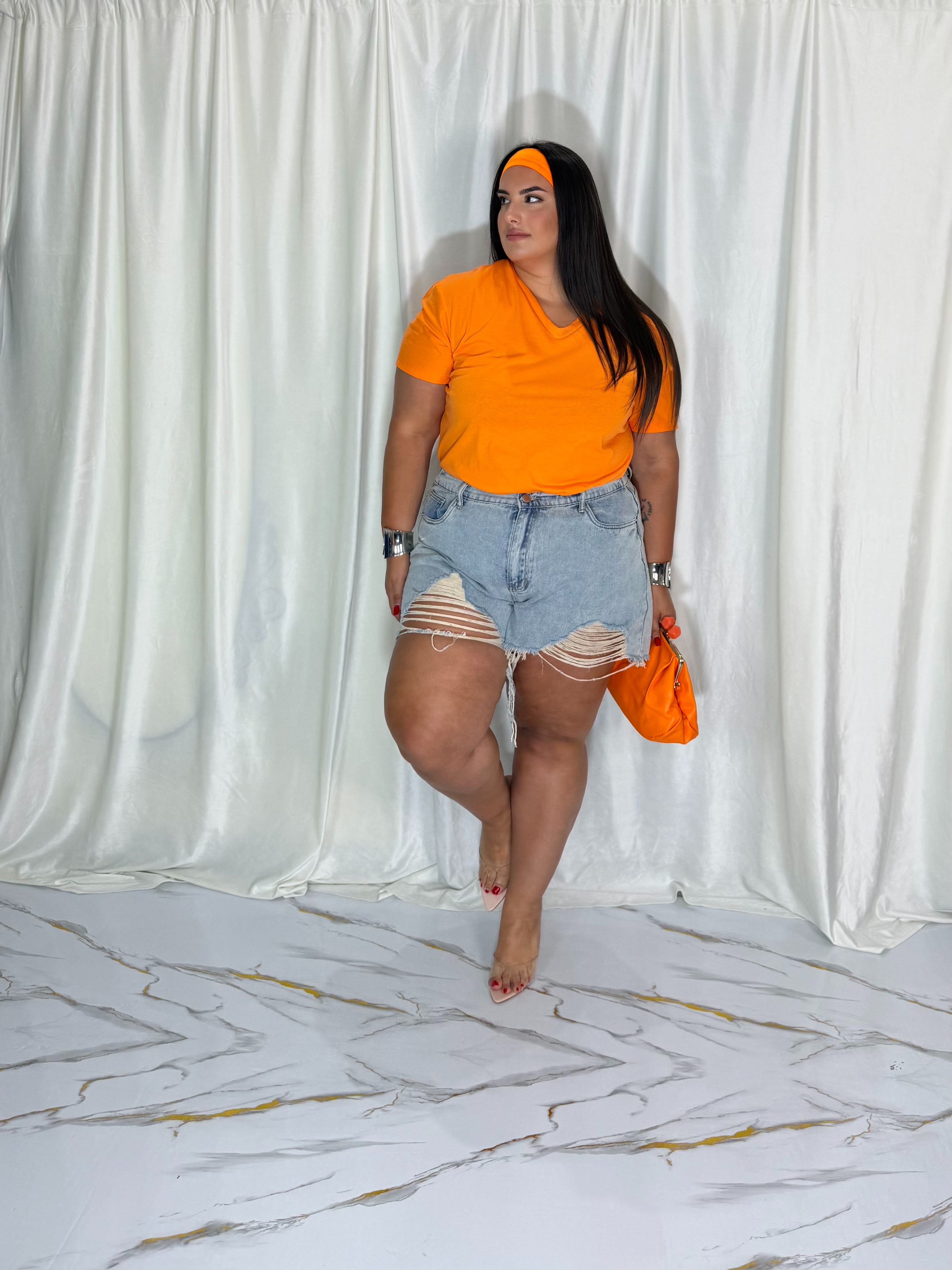 T-shirt basic scollo a V arancione