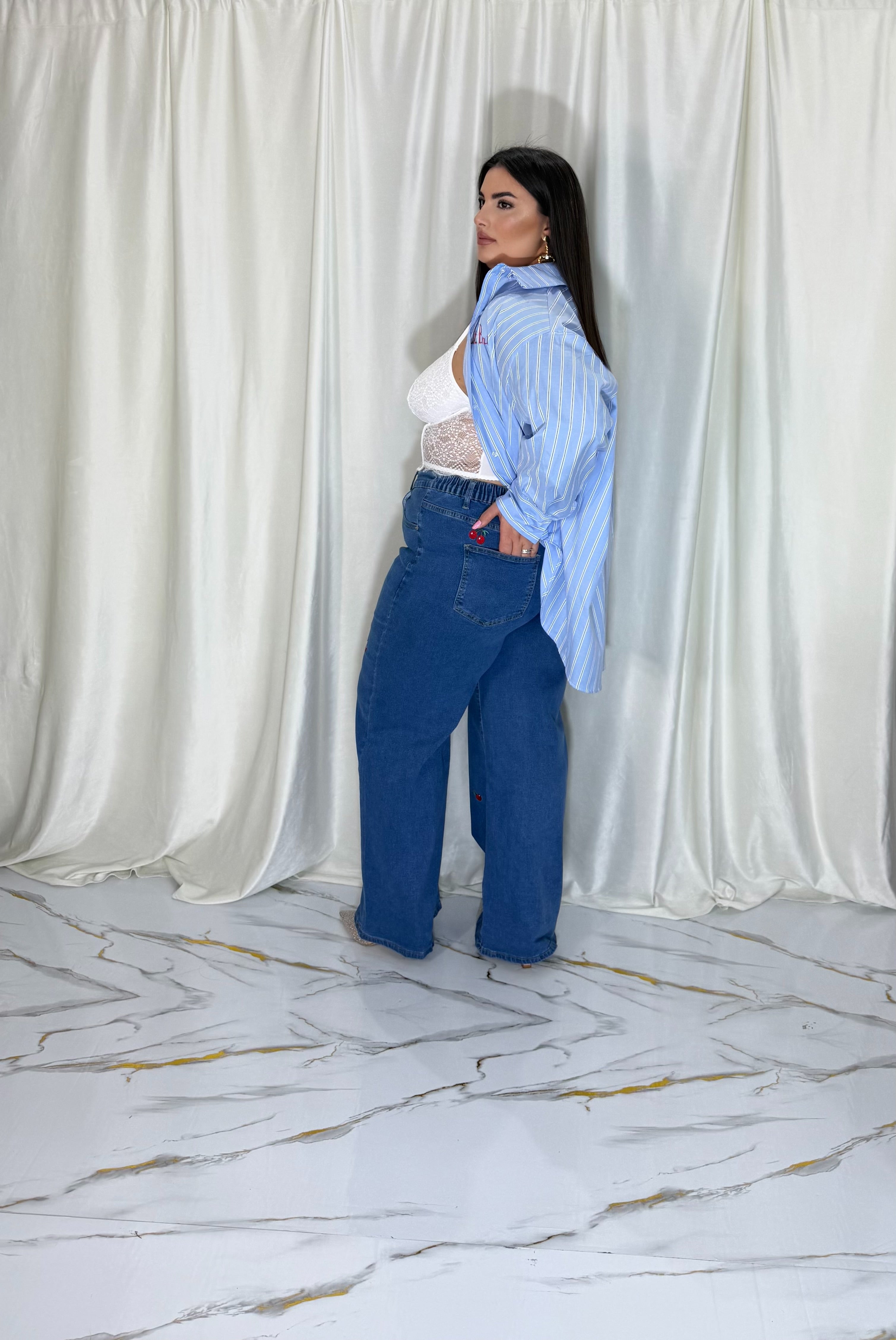 Jeans cherry
